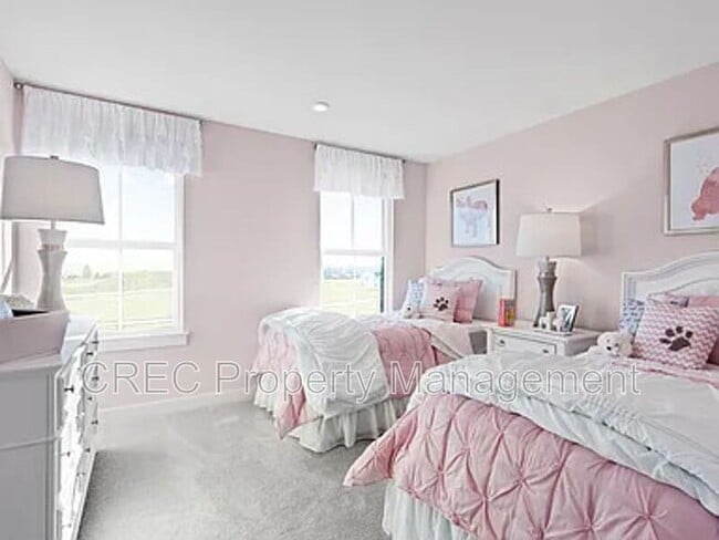 Building Photo - 1018 Lacebark Dr