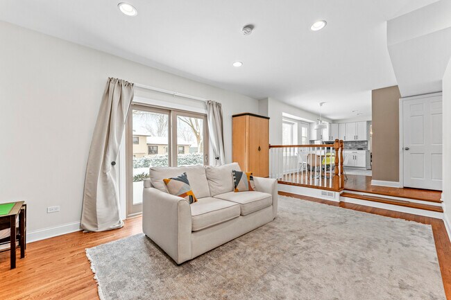 Building Photo - 1213 Selwyn Ln