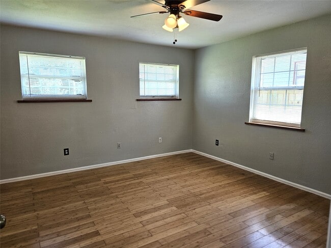 Building Photo - 1518 2nd St