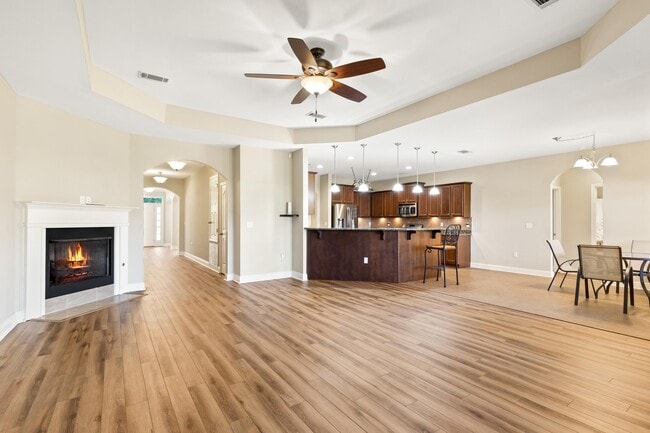 Building Photo - 24 Mozart Ln