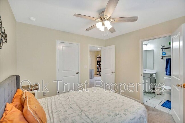Building Photo - 142 Airy Dr