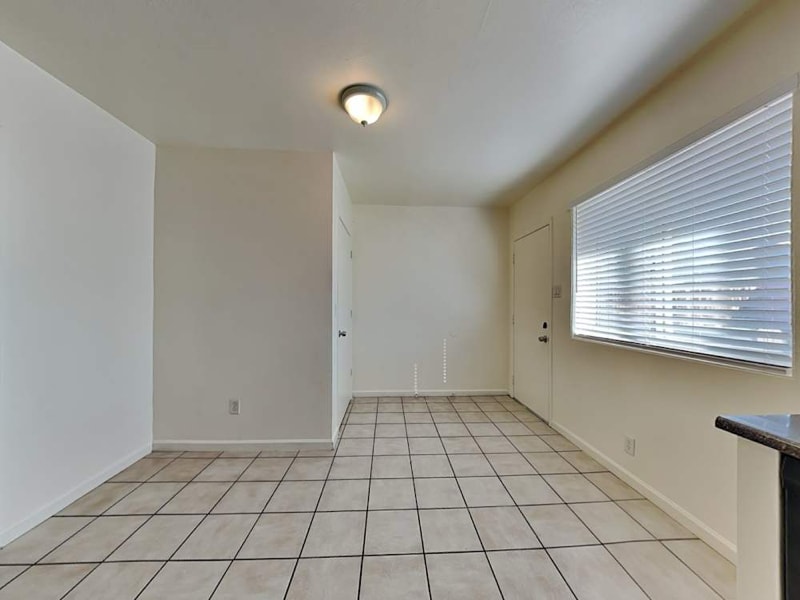 Building Photo - 2707 N 27th St