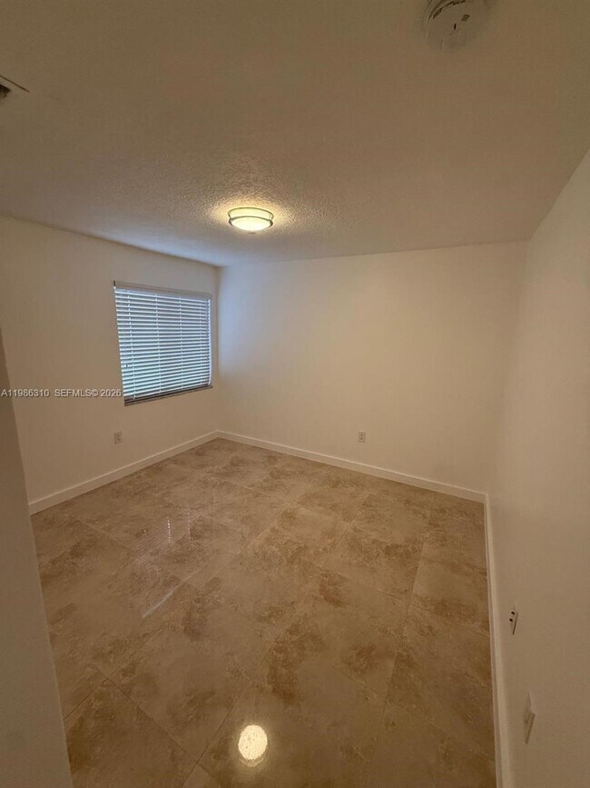 Building Photo - 1781 NW 16th St