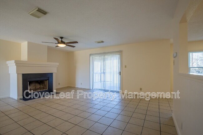 Building Photo - 1045 Stone Trail