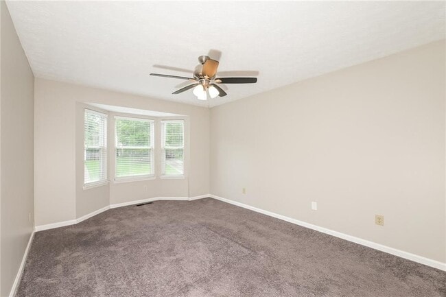 Building Photo - 10450 Summer Creek Dr