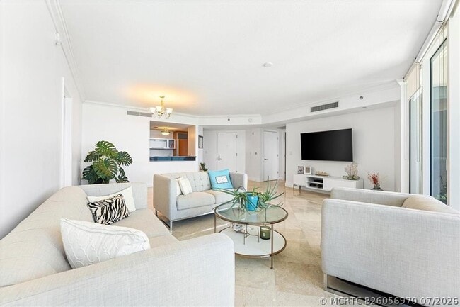 Building Photo - 17201 Collins Ave