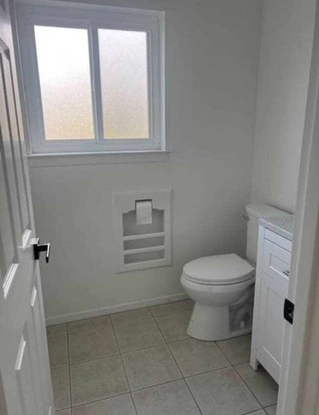 Building Photo - Beautiful Remodeled Home in highly desirable Laguna Lake Neighborhood