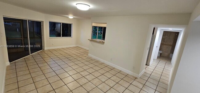 Building Photo - 9220 NW 9th Pl