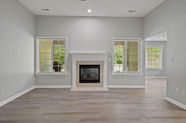 Building Photo - 2404 Lubbock Ct