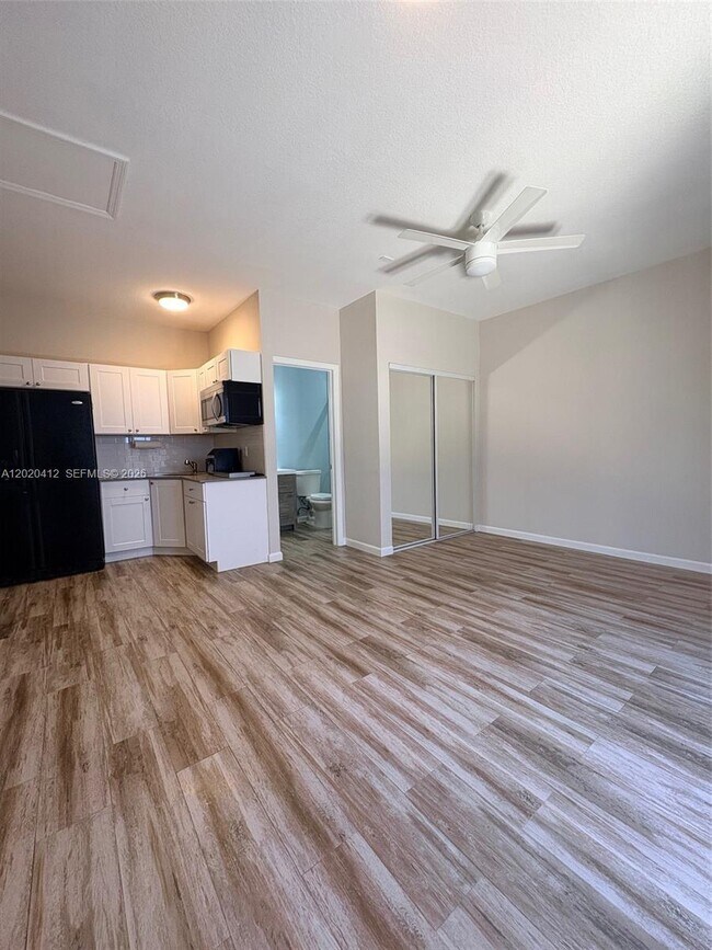 Building Photo - 3031 SW 149th Ave