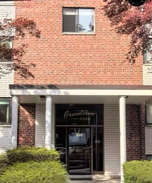 Building Photo - 100 Grand View Ave