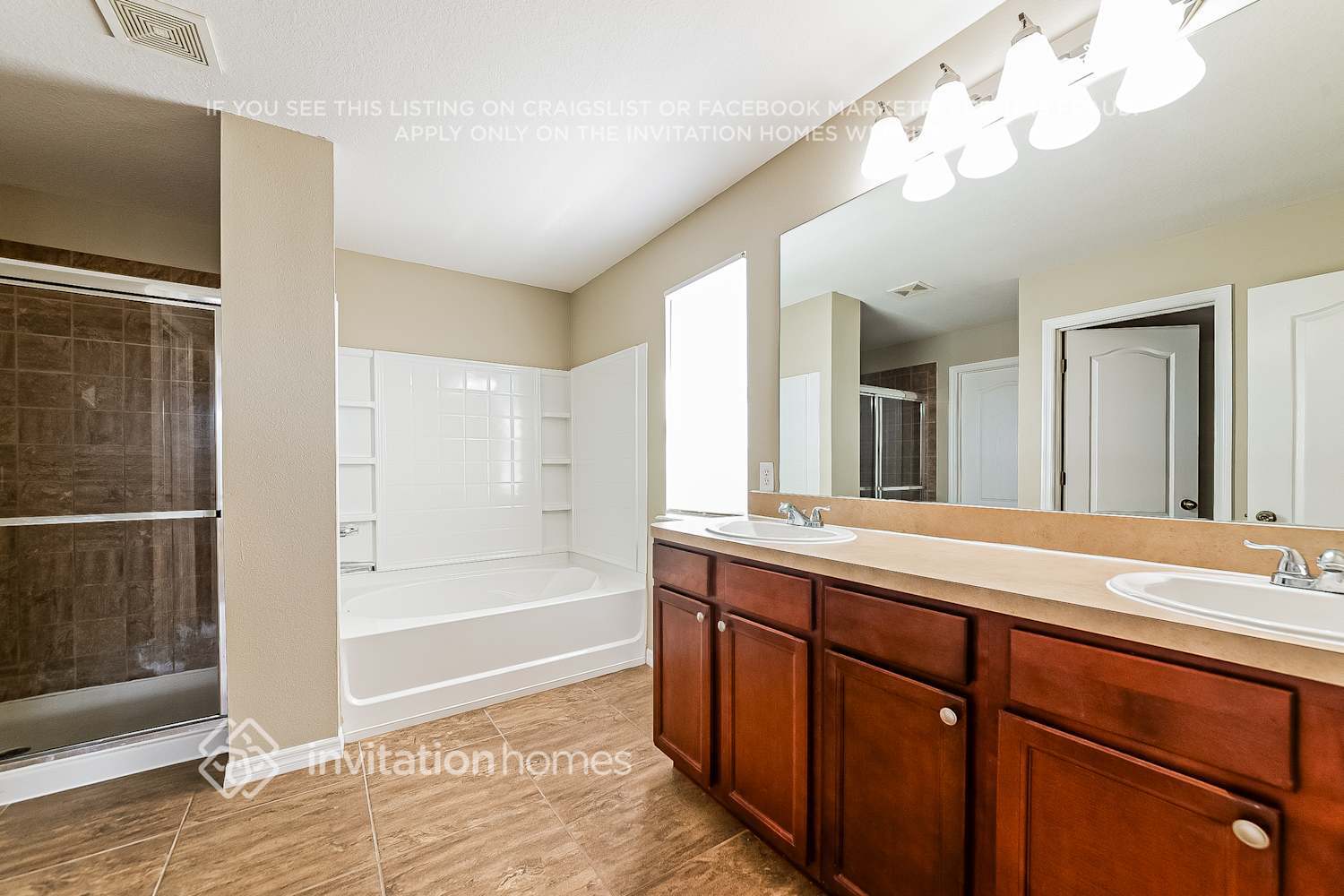 Building Photo - 1734 Bonita Bluff Ct