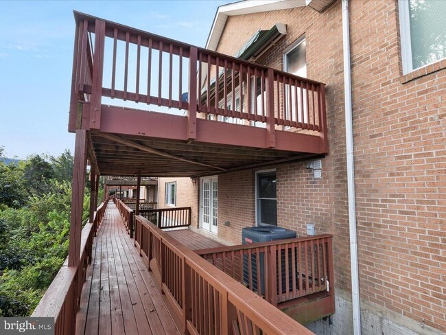 Building Photo - 21 Courtney Cir