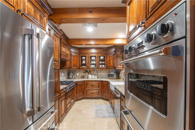 Building Photo - 19148 Sylvan St