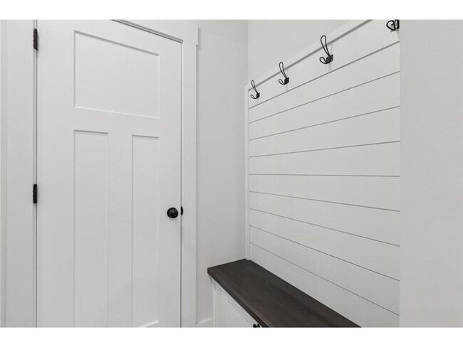 Building Photo - 8689 Deerwood Ln N