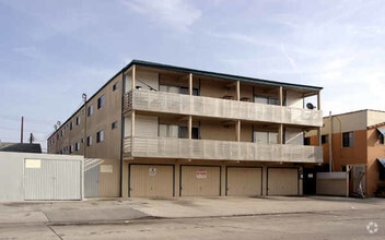 Building Photo - East side Art Village of Long Beach!