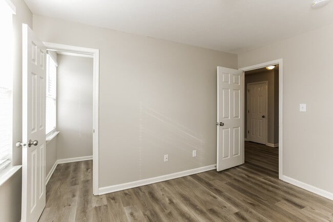 Building Photo - 8024 Bach Dr