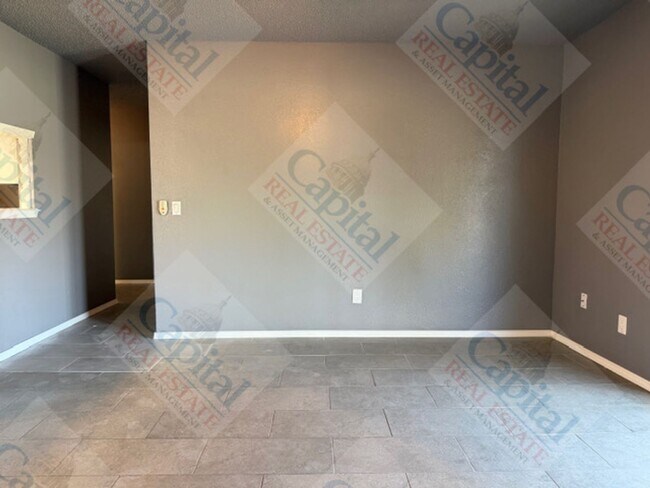 Building Photo - 804 Ranchoak Dr