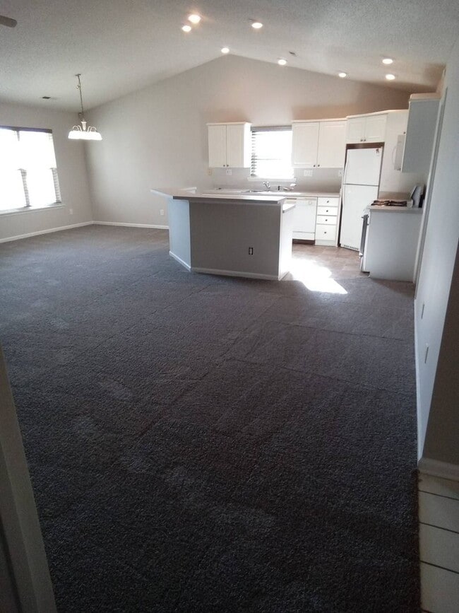 Building Photo - Ranch Home on Corner Lot with No HOA!