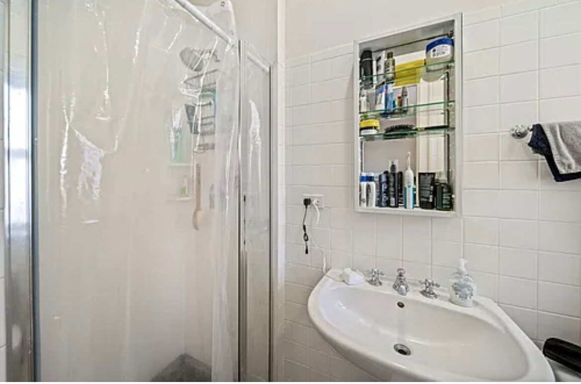 Building Photo - 721 Foster St