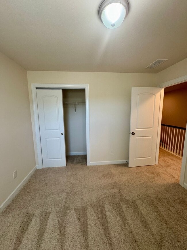 Building Photo - Beautiful Well Maintained Townhouse in Berewick