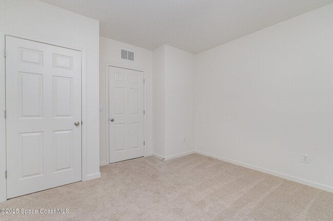 Building Photo - 6714 Topaz Dr