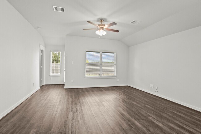 Building Photo - 30290 Kingston Heath Dr