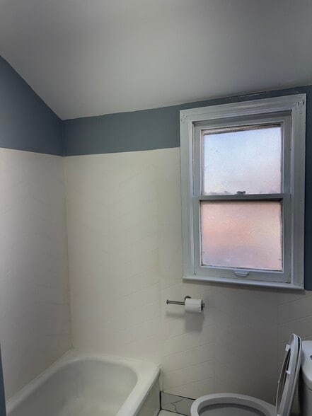 Building Photo - 3758 Palm Ave