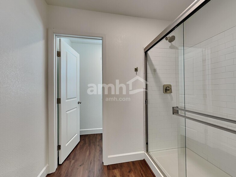 Building Photo - 284 Yasmin Daylily Pl