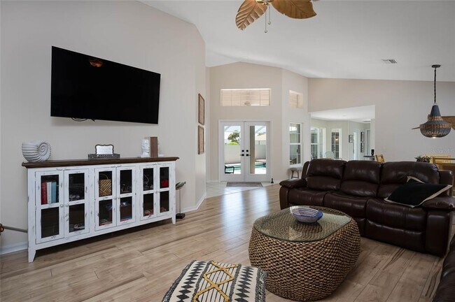 Building Photo - 222 Westwind Dr