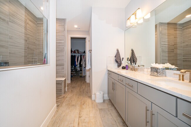 Building Photo - 10364 Shive Island Ct