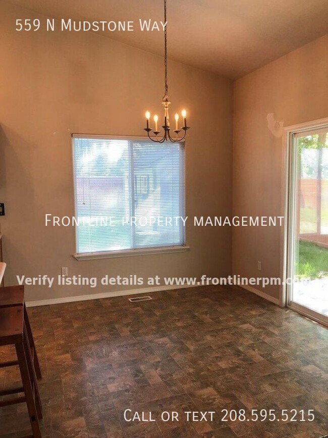 Building Photo - 559 N Mudstone Way