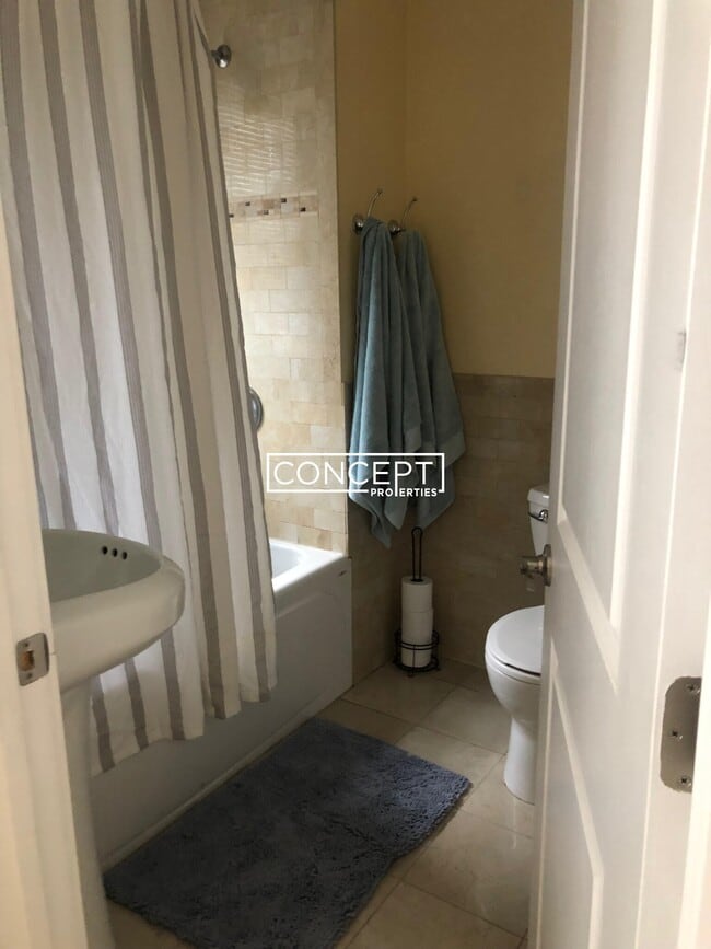 Building Photo - 156A Magazine Unit 23