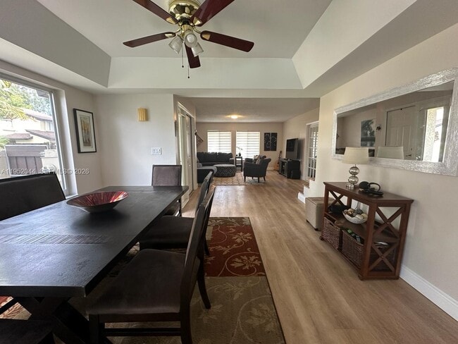 Building Photo - 8320 SW 39th Ct