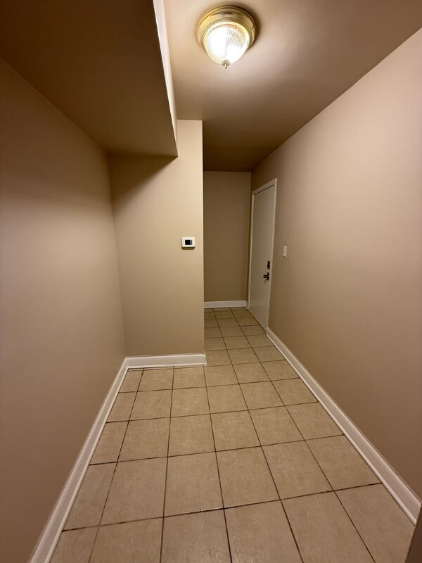 Building Photo - 4834 W Adams St