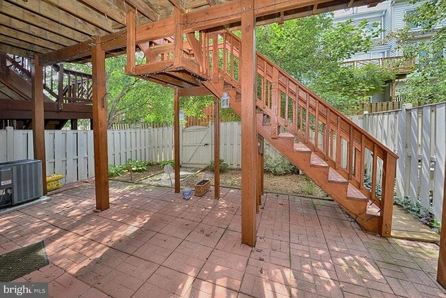 Building Photo - 2702 Pembsly Dr