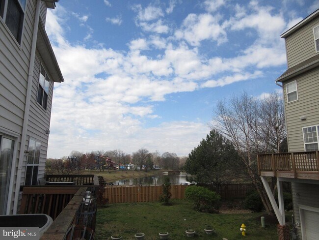 Building Photo - 3865 Eisenhower Ave