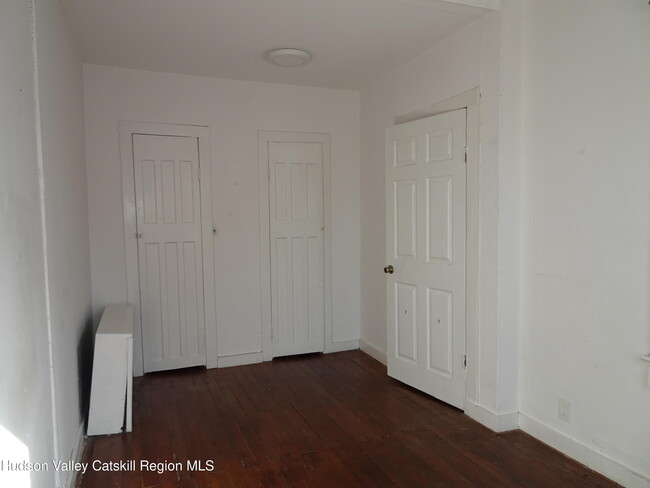 Building Photo - 349 State St