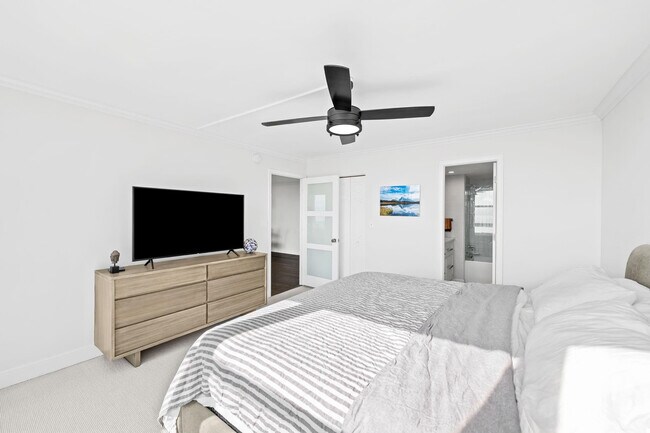 Building Photo - 2841 N Ocean Blvd