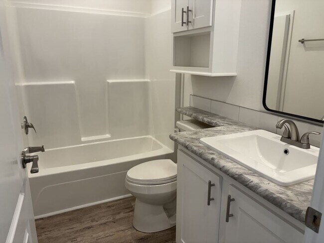 Building Photo - 909 Inagua W