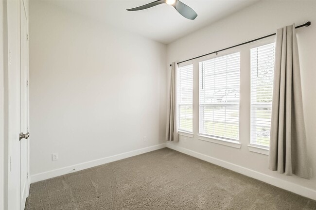 Building Photo - 340 Cavil Barrier Ln