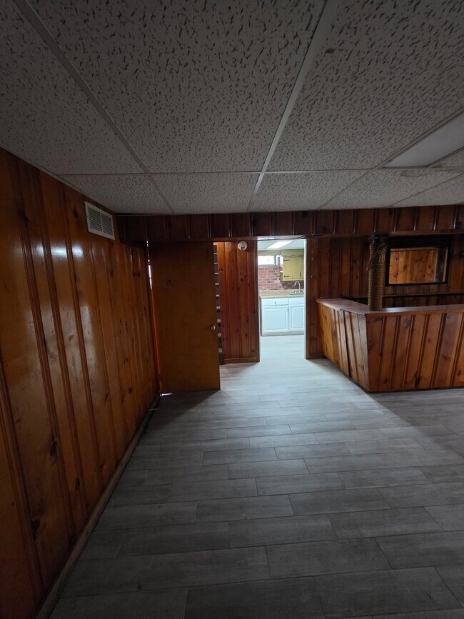 Building Photo - 2701 Fair Oaks Ave