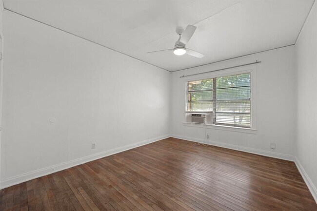 Building Photo - 1520 Ullrich Ave