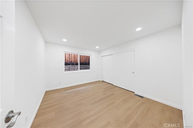 Building Photo - 605 Calle Del Cerrito