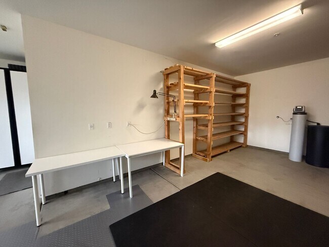 Building Photo - Beautiful Home in Springlake