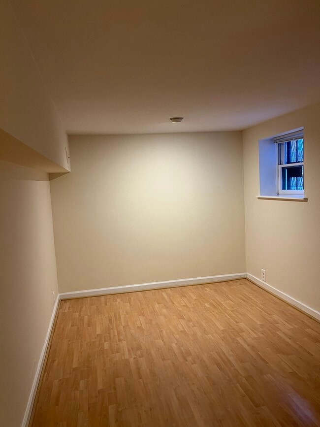 Building Photo - 1825 Swann St NW