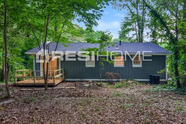 Building Photo - 5811 Navarre Ct