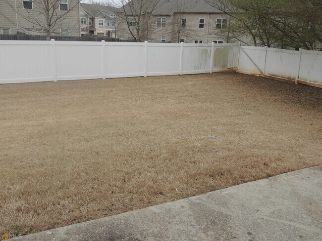 Building Photo - 2841 Walden Lake Bend