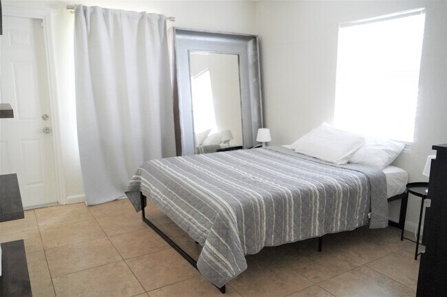 Building Photo - 30 NW 45th St