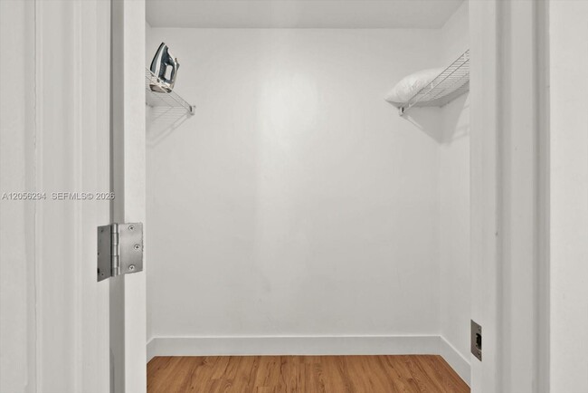 Building Photo - 808 SW 29th St